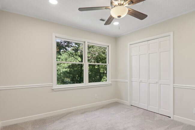 Building Photo - 5 Timothy Ln