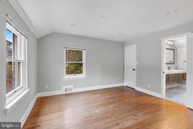 Building Photo - 2400 S Arlington Ridge Rd