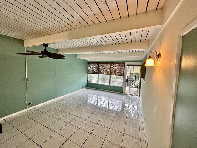 Building Photo - 4950 Kilauea Ave