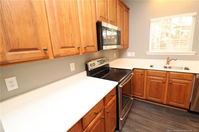 Building Photo - 10941 Pendragon Pl