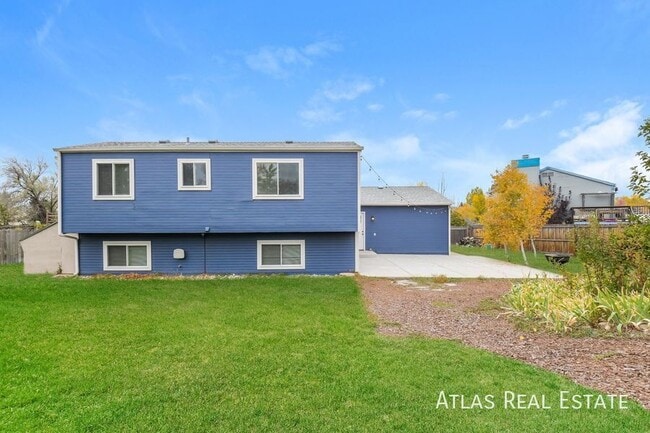 Building Photo - 11630 Kendall Cir