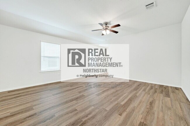 Building Photo - 848 Good Cheer Ln