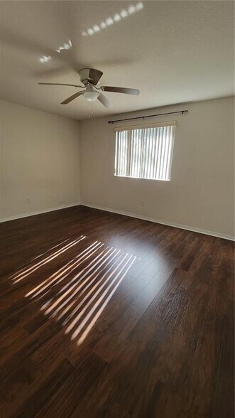 Building Photo - 5923 Manchester Way