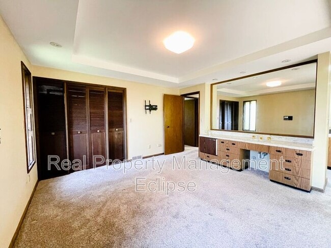 Building Photo - 11105 SE 59th St