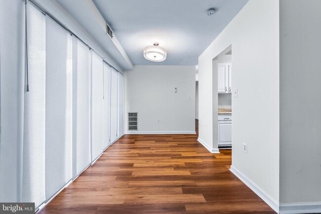 Building Photo - 3832 Bel Pre Rd