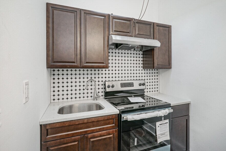 Building Photo - 1518 Ridge Ave