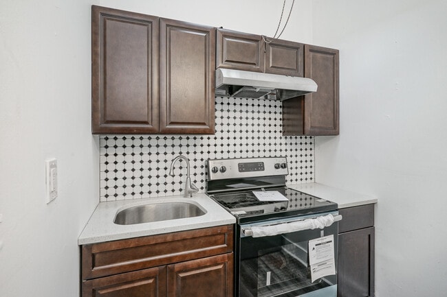 Building Photo - 1518 Ridge Ave