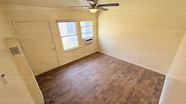 Building Photo - 2321 N Inyo St
