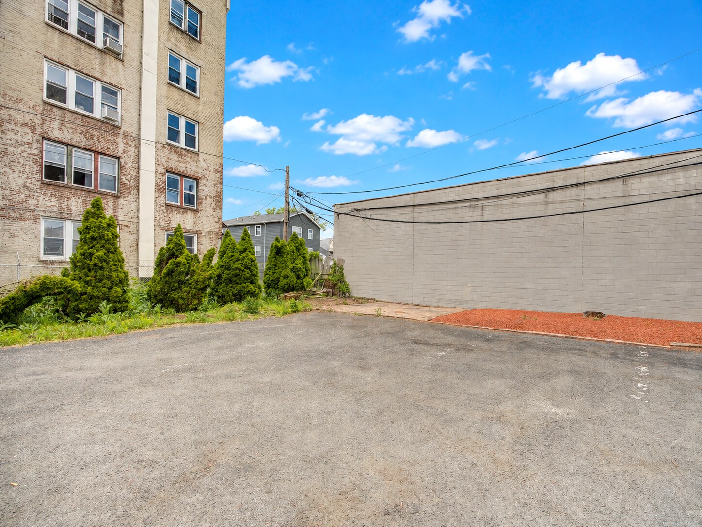 Building Photo - 444 N Broad St