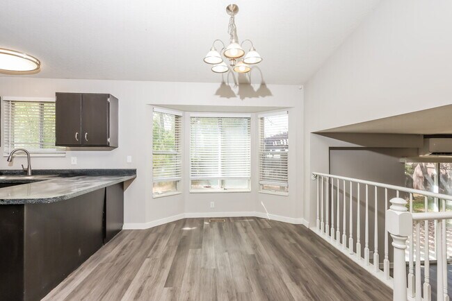 Building Photo - 5902 Woodview Dr