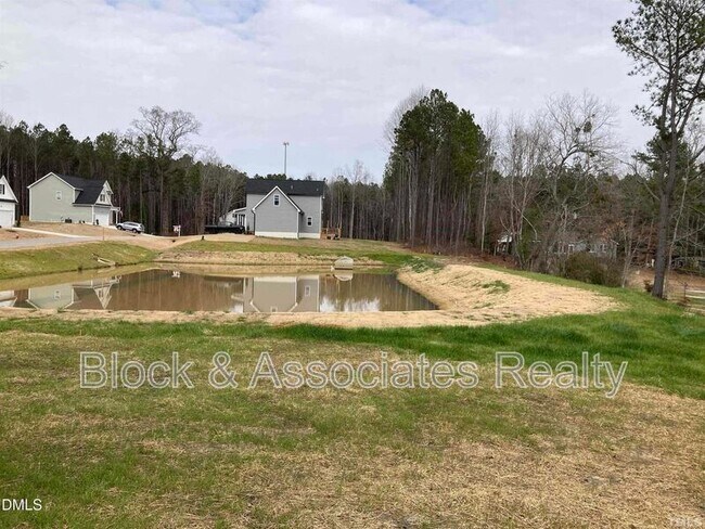 Building Photo - 22 Davinci Dr