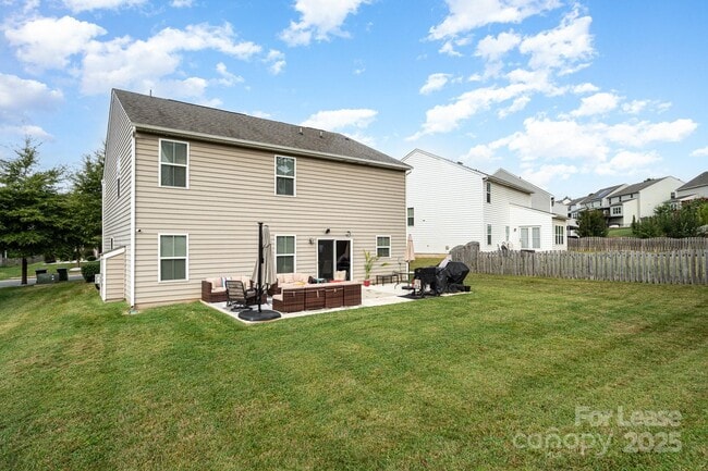 Building Photo - 3531 Ettrick Pl