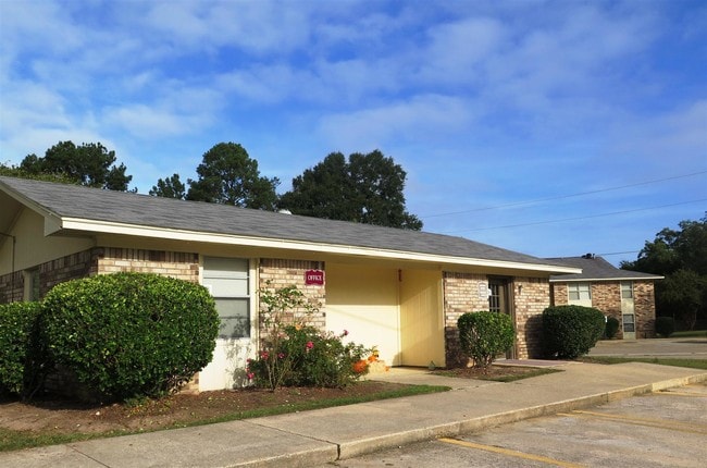 Building Photo - Hillside West Apartments