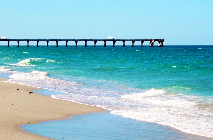 Beach - 458 SE Doat St