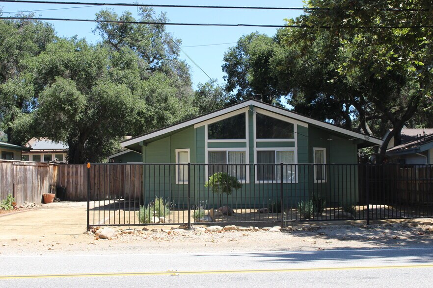 Building Photo - 410 Burnham Rd