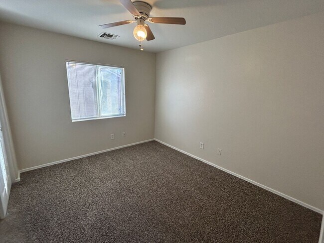 Building Photo - 22538 W Hadley St