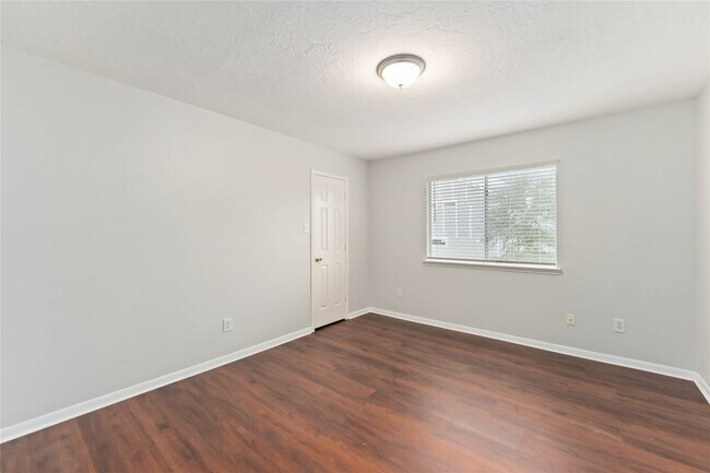 Building Photo - 21507 Windsor Castle Dr