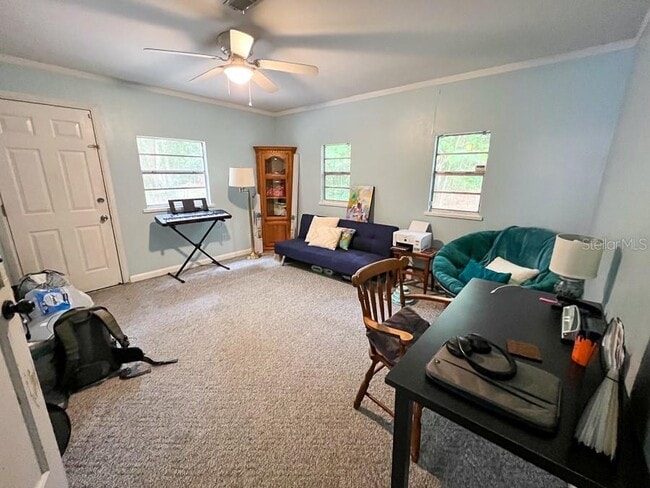 Building Photo - 929 NW 22nd St