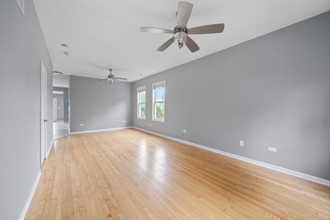 Building Photo - 1756 N Karlov Ave