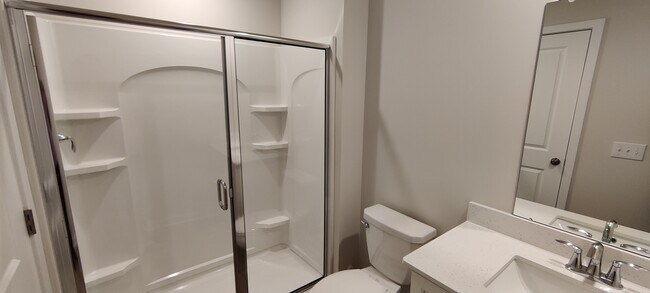 Building Photo - 306 Bennetts Ct