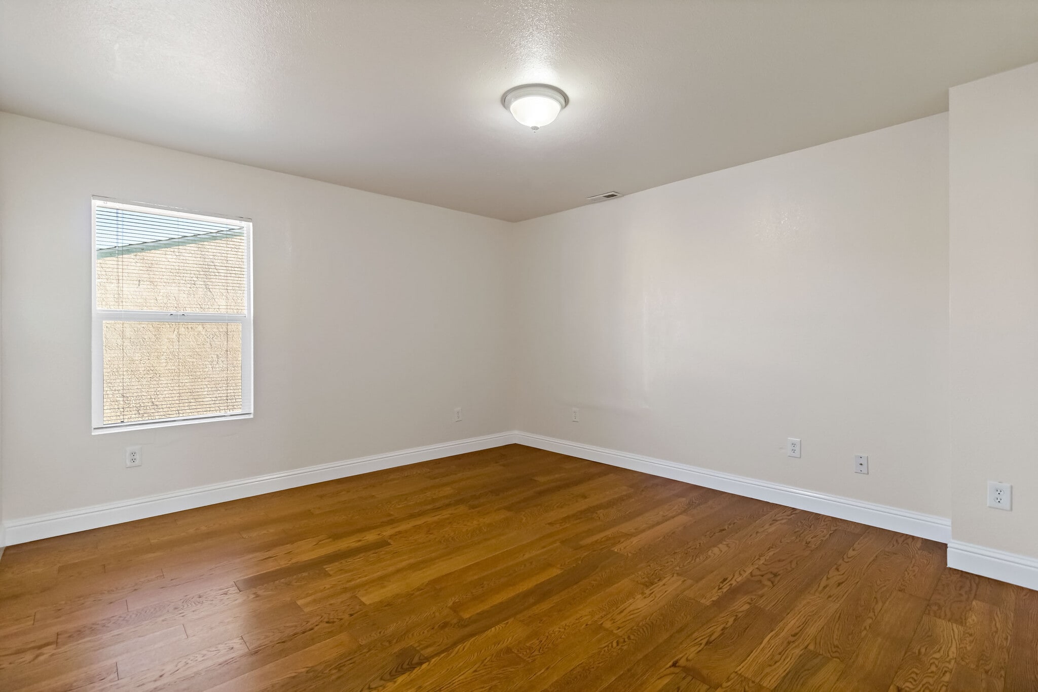 Building Photo - 2644 62nd Ave