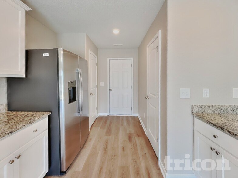 Building Photo - 784 Frosty Way