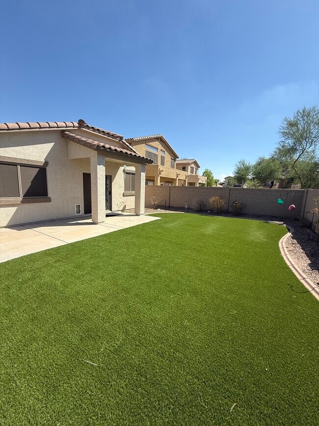 Building Photo - 3972 E Timberline Rd