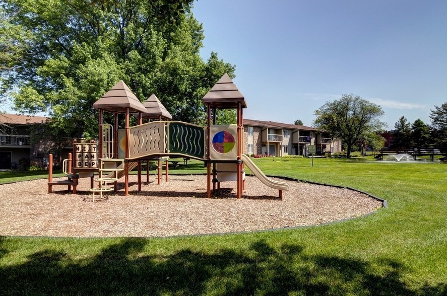 Primary Photo - Briarbrook