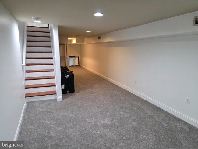 Building Photo - 3710 E Pratt St