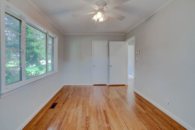 Building Photo - 3 BED 1 BATH /  TULSA FAIRGROUNDS