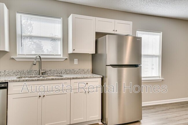 Building Photo - 3422 Chadbourne Street