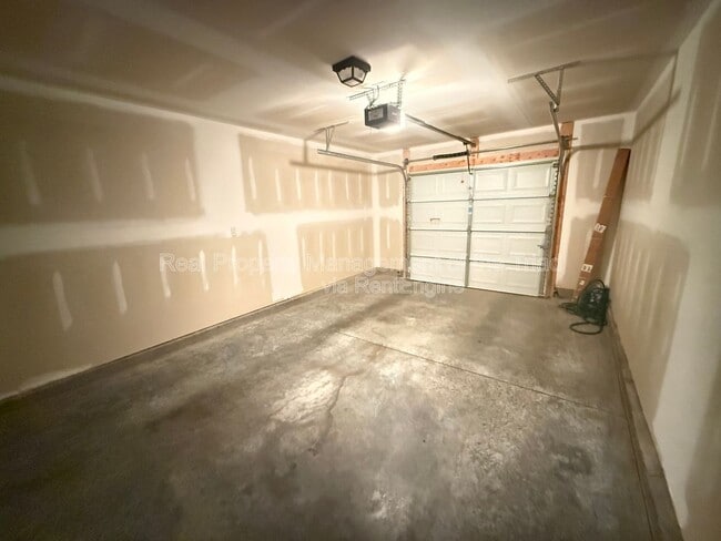 Building Photo - 3907 Copperfield Ct