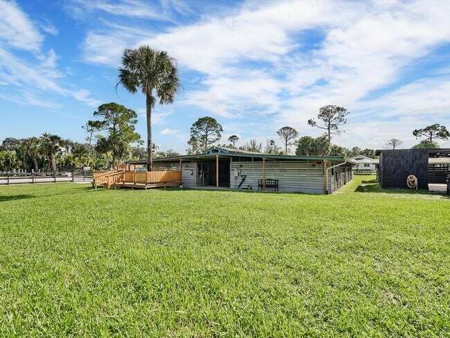 Building Photo - 1350 C Rd