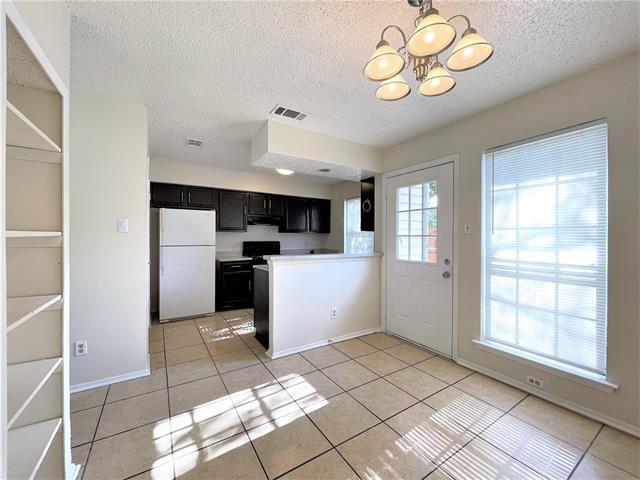 Building Photo - 2739 Patricia Ln