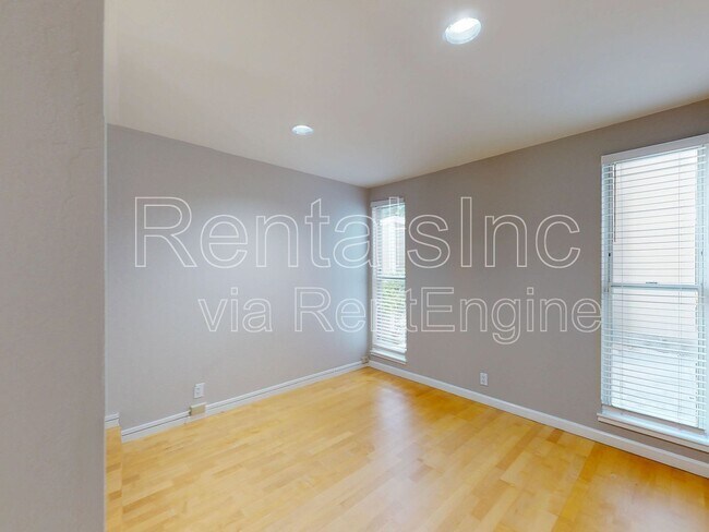 Building Photo - 657 Kansas St