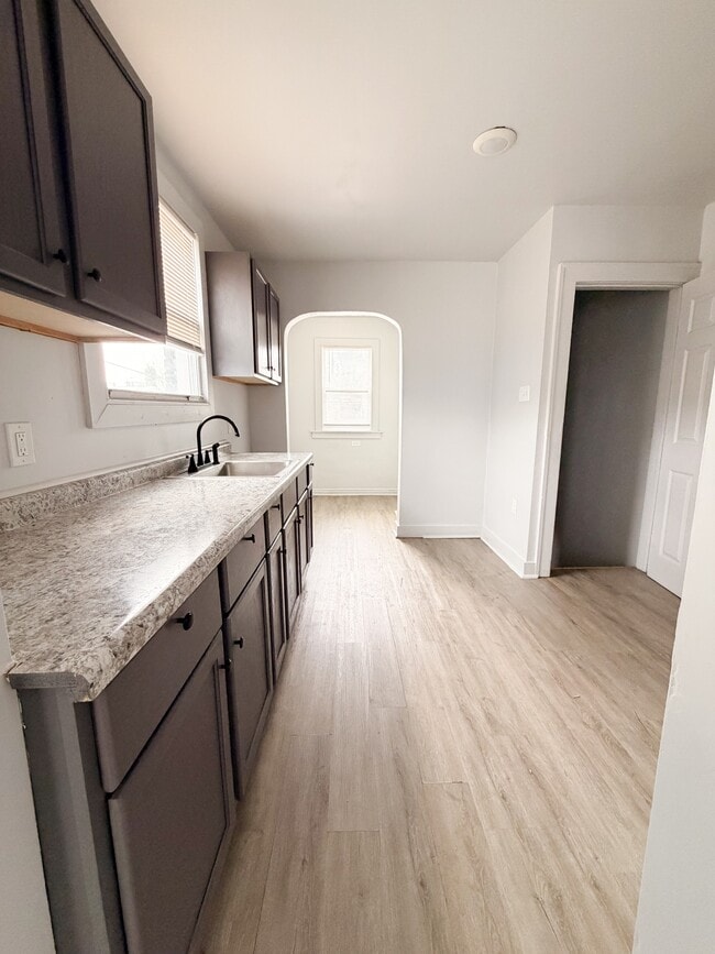 Building Photo - 15327 Cheyenne St