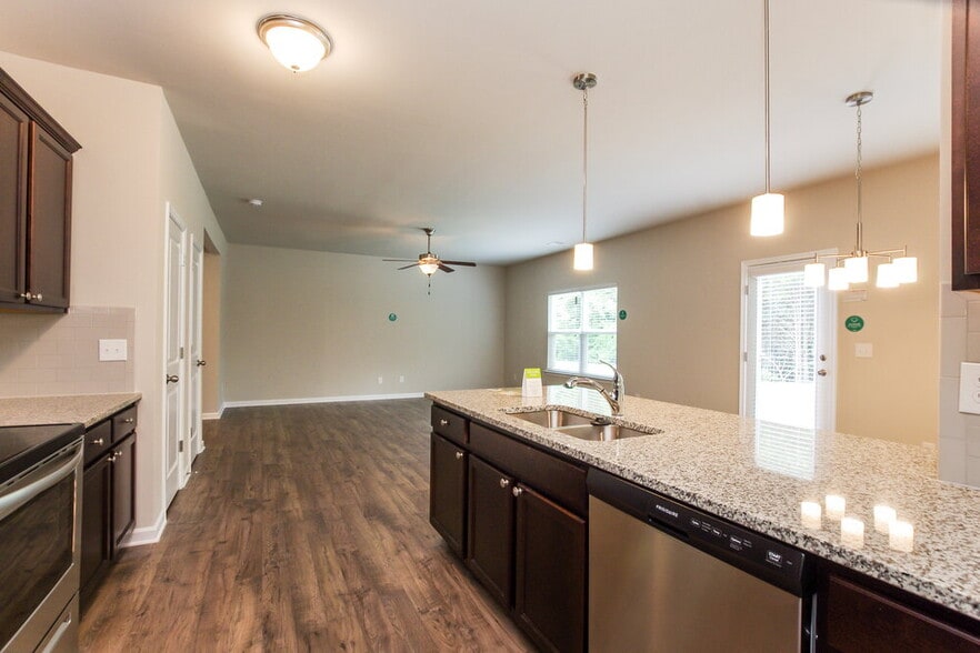 Building Photo - 1147 Rankin Oaks St