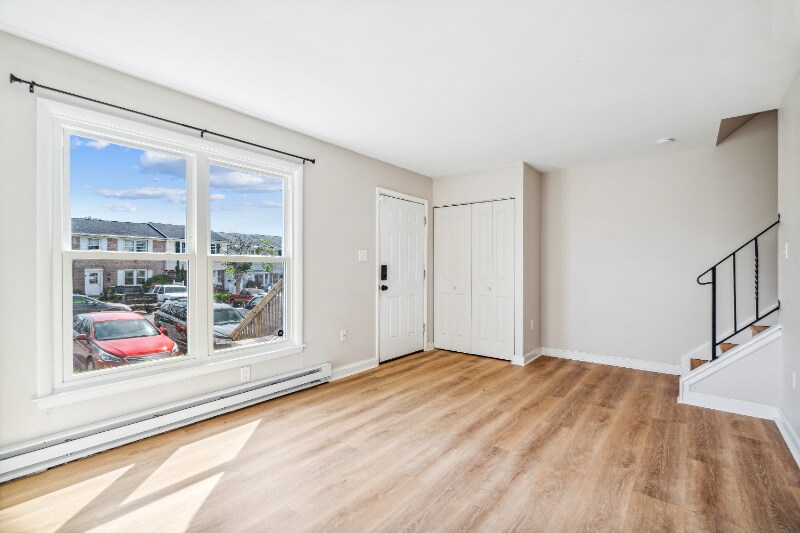 Building Photo - 119 W Orndorff Dr