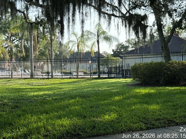 Building Photo - 405 Mango Cir