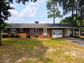 Building Photo - 201 Holly Rd