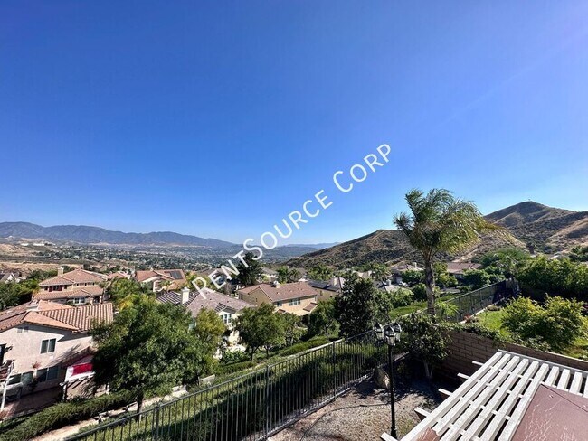 Building Photo - 28479 Falcon Crest Dr