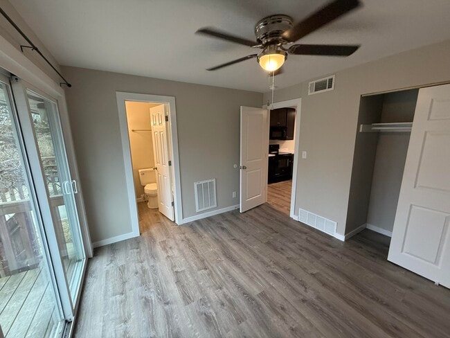 Building Photo - 105 N Garth Ave