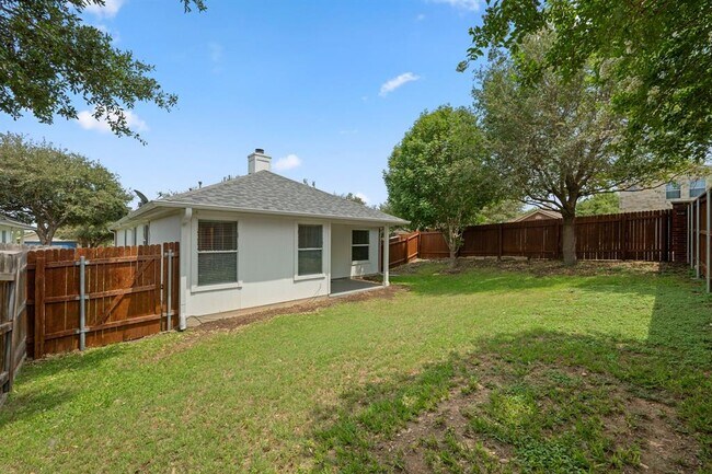 Building Photo - 5400 Rusk Ct