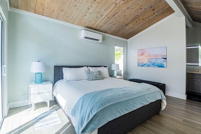 Building Photo - 103 W Sandpiper Cir