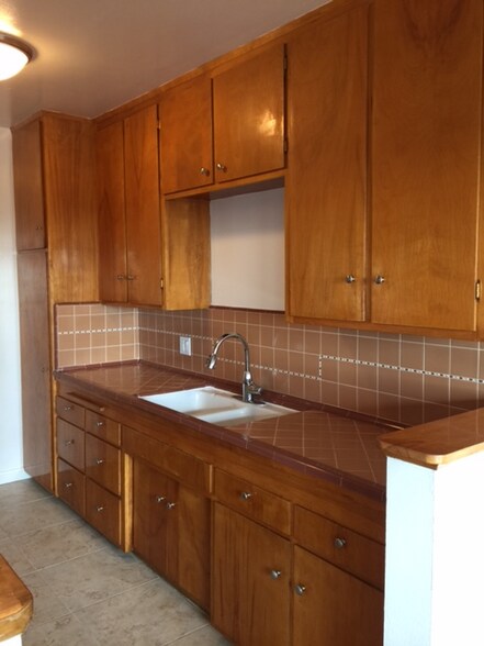 Building Photo - 3430 S Centinela Ave