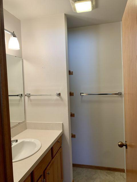 Building Photo - 3 bedroom in Billings MT 59105