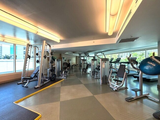 Building Photo - 2 Bedroom, 2 Bathroom, 2 Parking (Allure Waikiki)