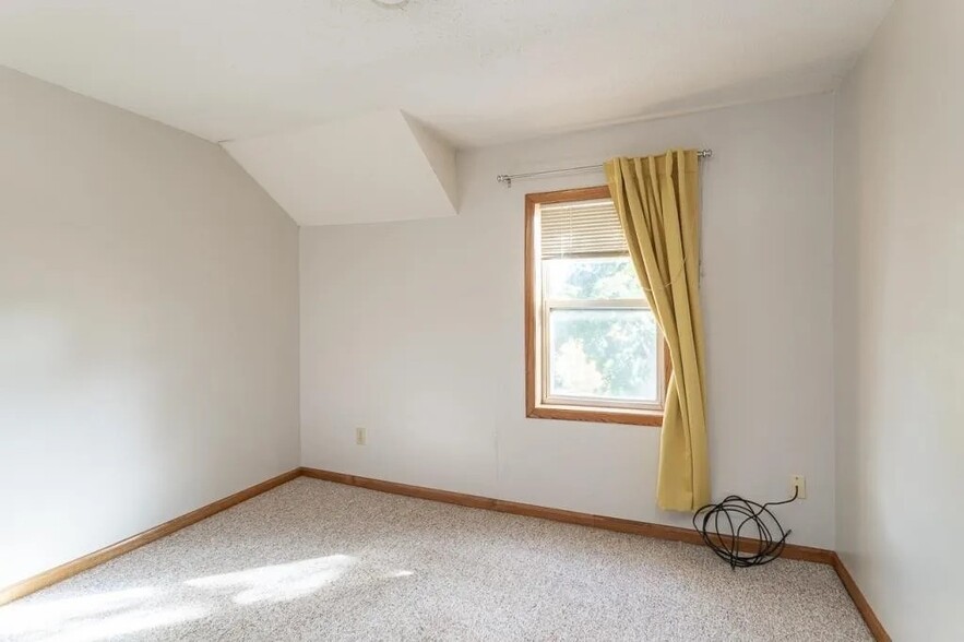 Bedroom #3 - 116 N 7th Ave