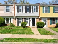 Building Photo - 411 Roxana Rd