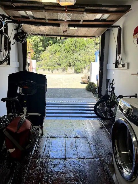 Garage with washer - 34 Oak Ridge Rd